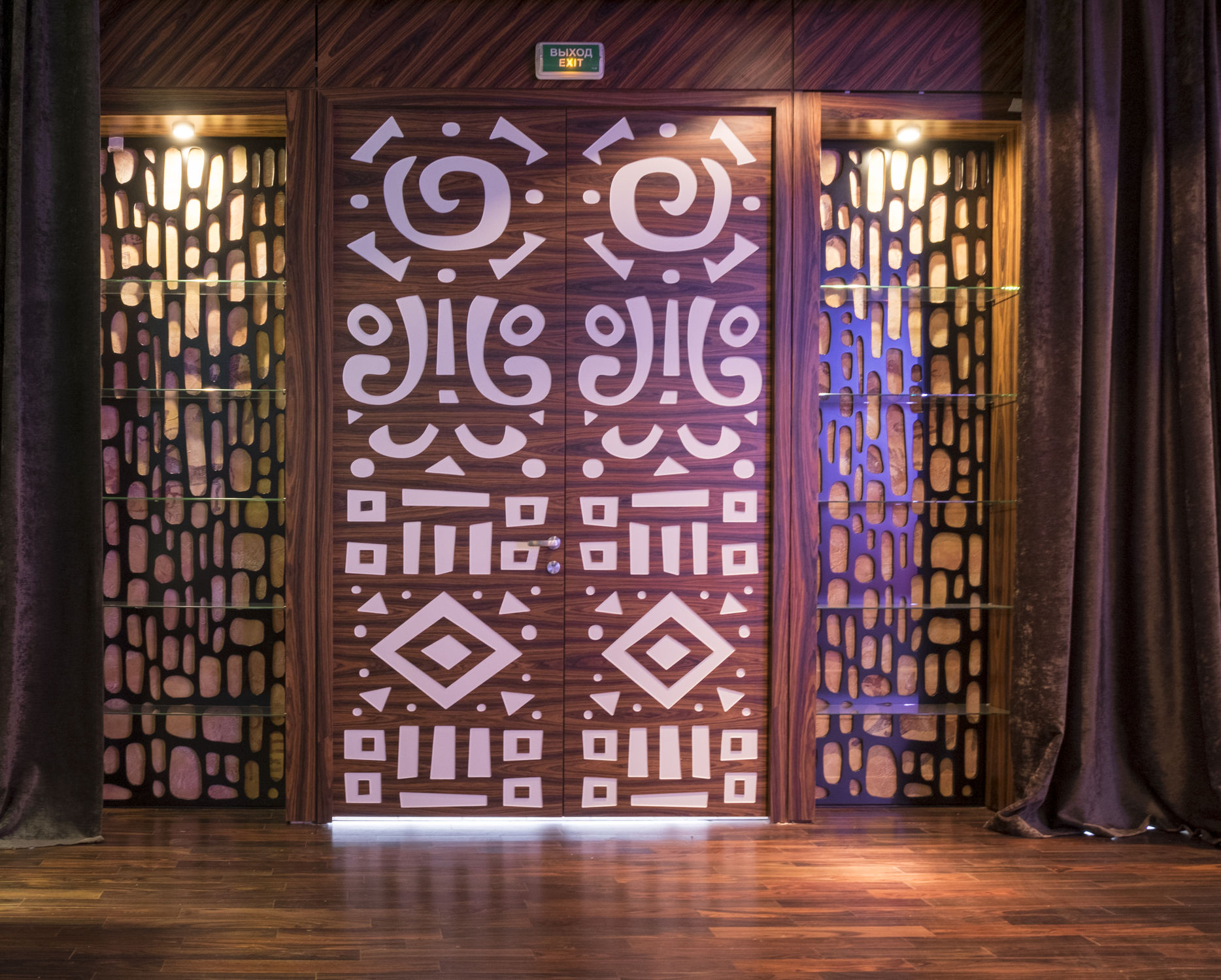 Фото Противопожарные перегородки из дерева NAYADA-Regina Line Fireproof