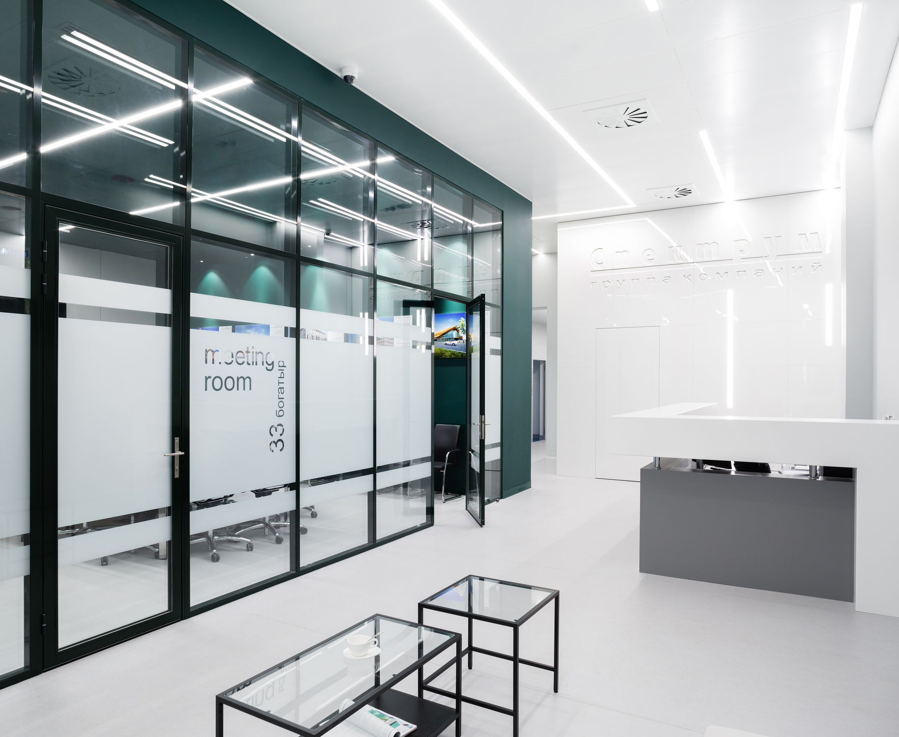 Фото Алюминиевые перегородки с остеклением NAYADA-Standart