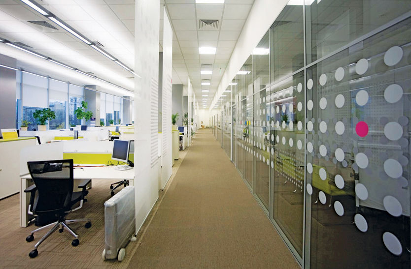 Фото Алюминиевые перегородки с остеклением NAYADA-Standart