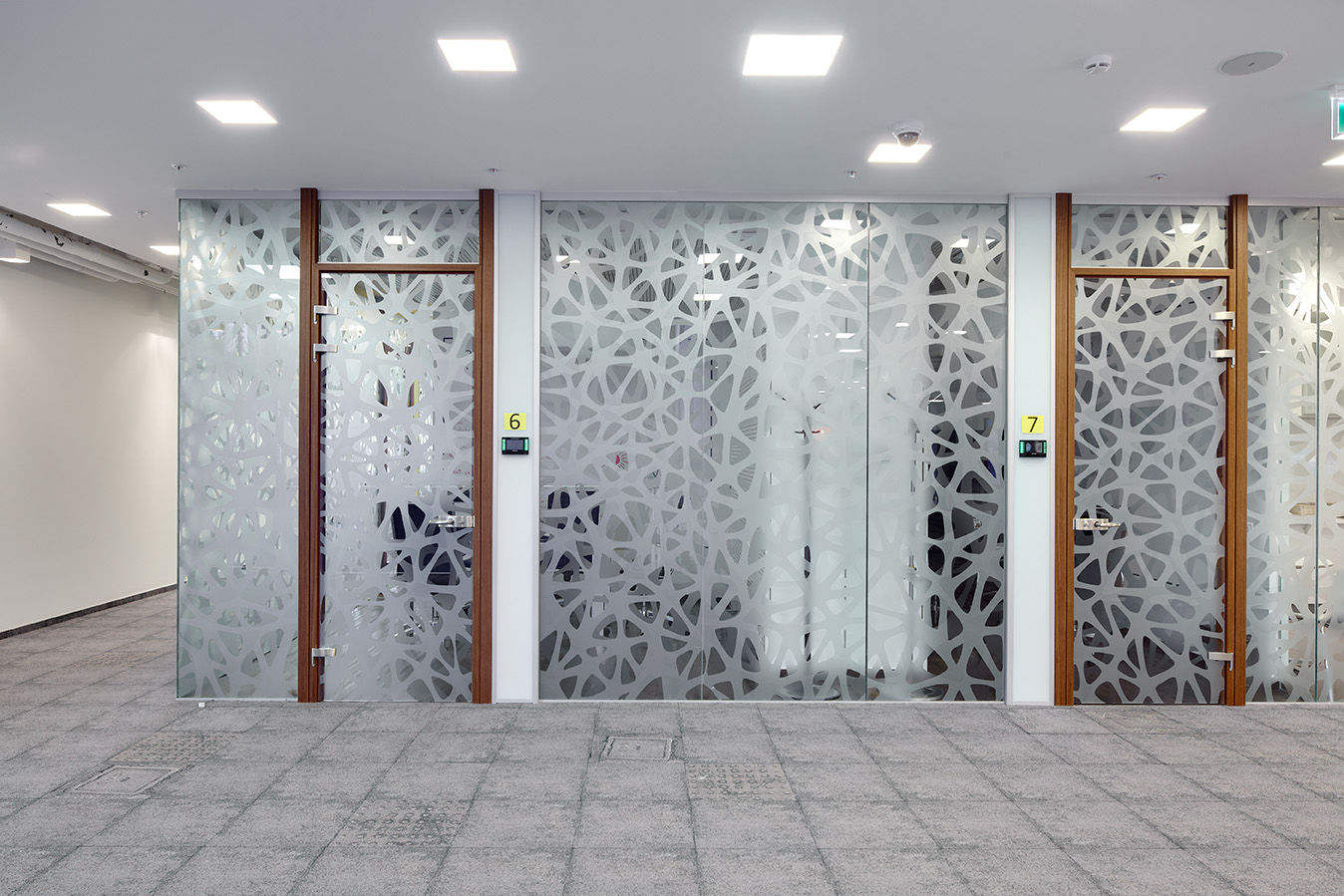 Фото Перегородки с декором из дерева NAYADA-Regina