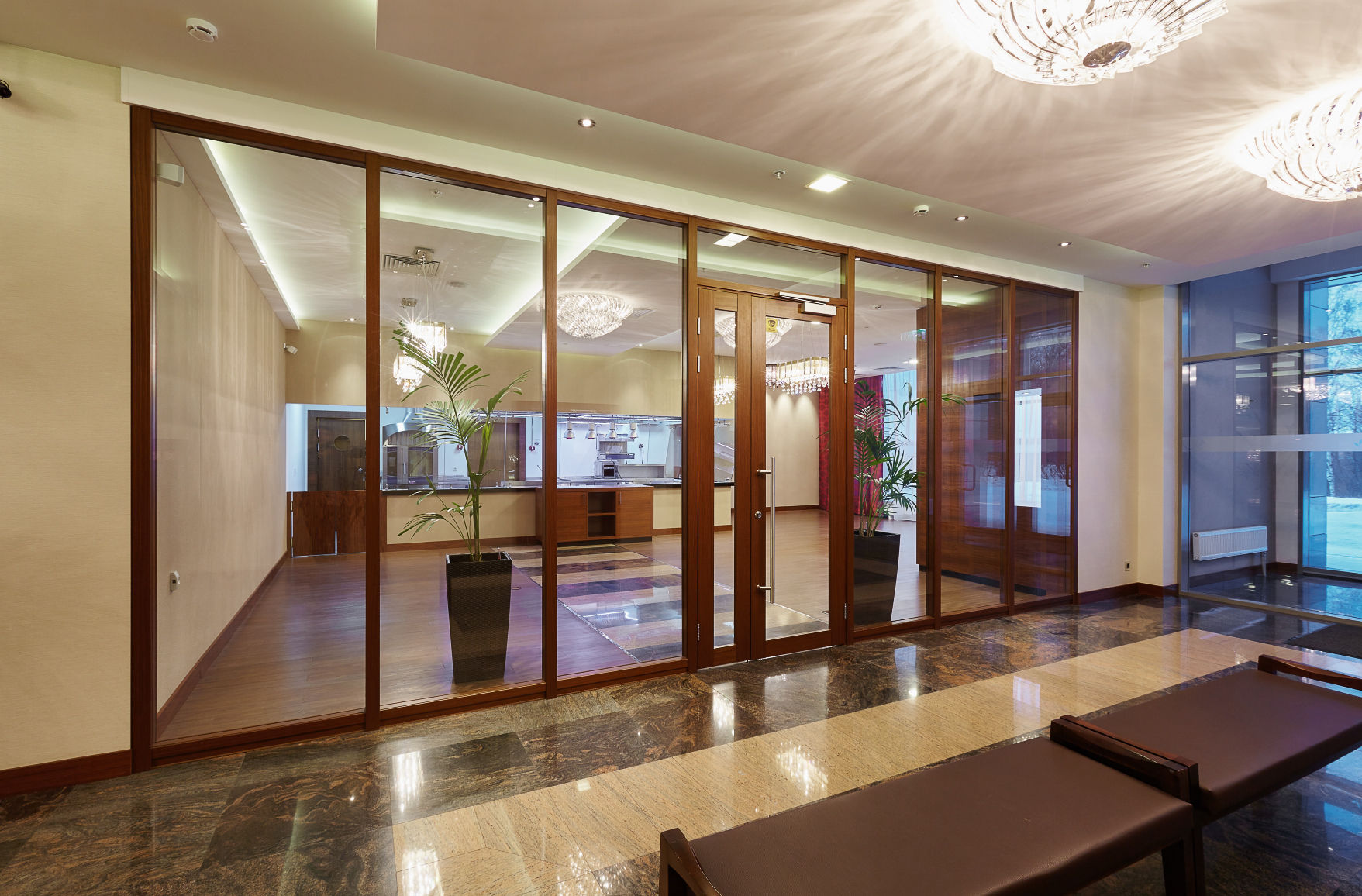 Фото Перегородки с декором из дерева NAYADA-Regina