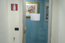 Двери в Посольство Итальянской Республике в РК