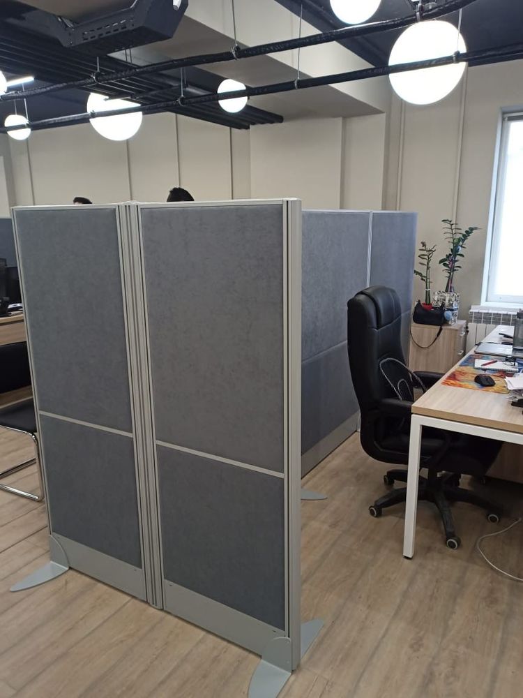 Фото Nayada установила мобильные перегородки серии Nayada-Optima+ в офисе администрации супермаркетов Small.