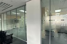 Компания Nayada реализовала проект по установке трансформируемых перегородок Nayada SmartWall H5 в БЦ 