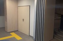 В частную школу 