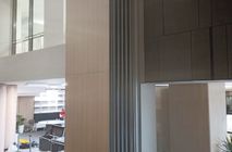 В частную школу 