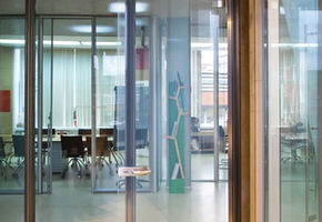 NAYADA Smart Glass - шаг в сторону интеллектуальных пространств.