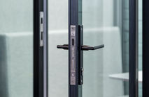 Дверь модели NAYADA Quadro от компании Nayada.