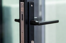 Дверь модели NAYADA Quadro от компании Nayada.