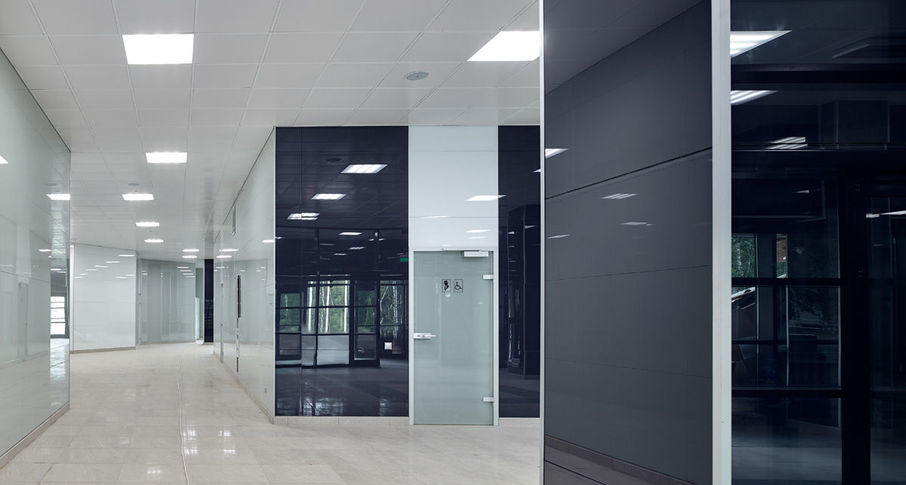 Фото Облицовка стен от компании Nayada.