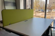 Настольные перегородки от компании Nayada.