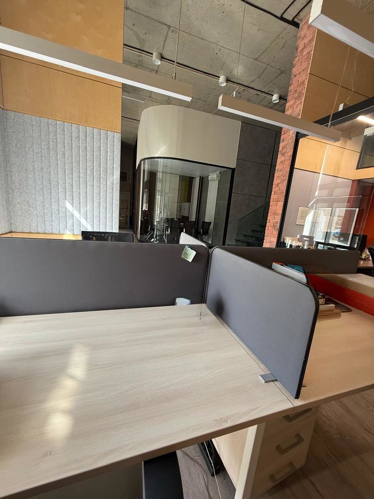 Фото Мобильные перегородки от компании Nayada — это современное решение для организации гибкого и функционального пространства.