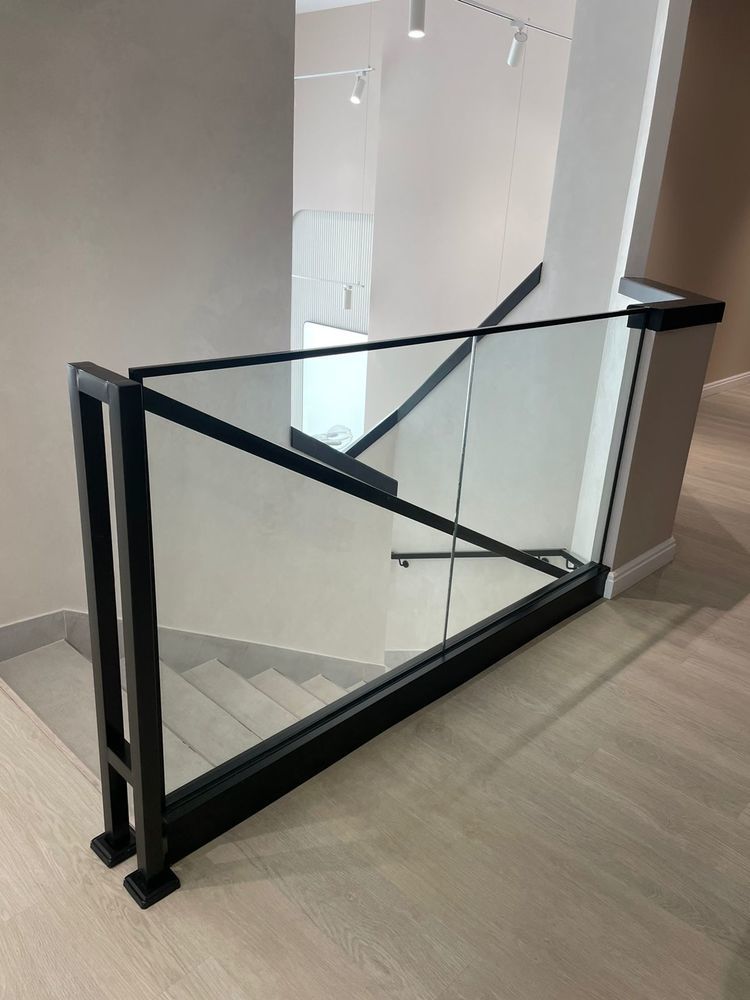 Фото Системы стеклянных ограждений NAYADA-Parapetto.