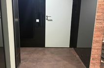 Ламинированные двери от компании NAYADA: когда практичность становится дизайном.